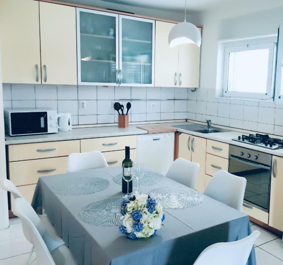 Apartman Grey 2 Minutes From Sea Apartment Makarska Exterior foto